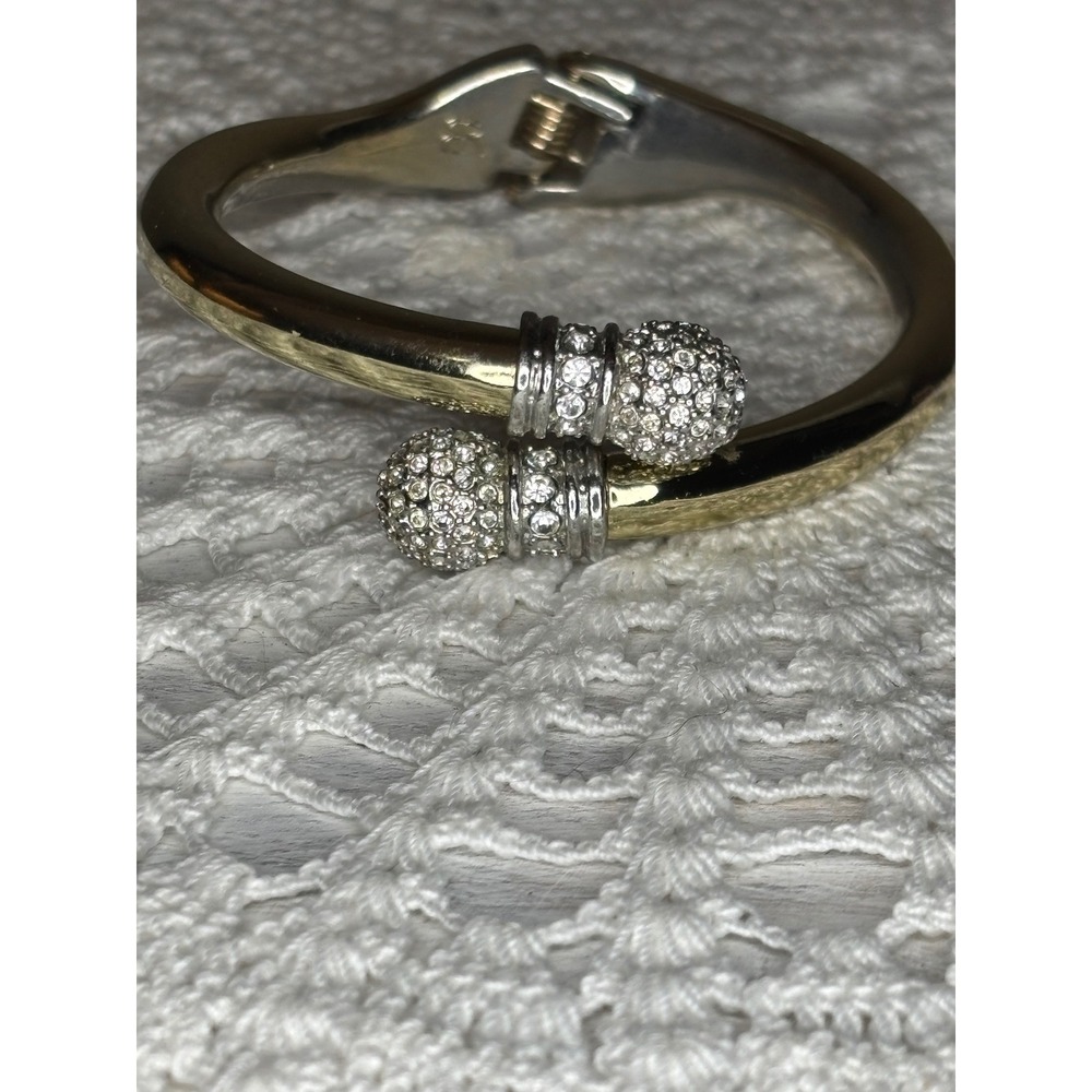Banana Republic Gold Tone Bypass Hinged Bangle Bracelet Pave Crystal End Caps - Picture 8 of 13